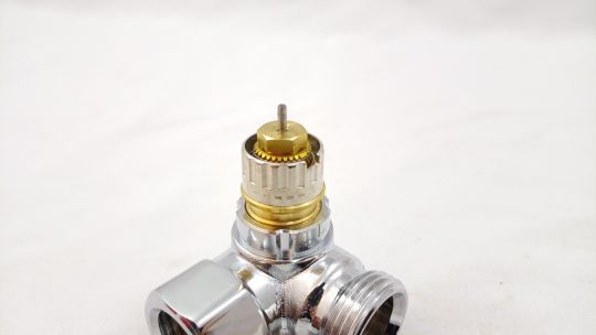 Danfoss 013G4240 - Клапан термостатический RA N углов хром Внимание! Клапан может использоваться только с термоголовкой типа RA
