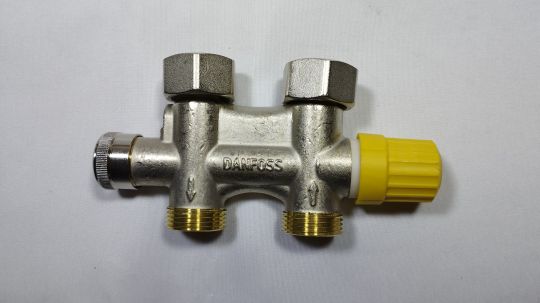 Danfoss 013G4742 - VHS кл. т/рег. прямой 1/2" * 3/4"