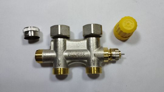 Danfoss 013G4742 - VHS кл. т/рег. прямой 1/2" * 3/4"