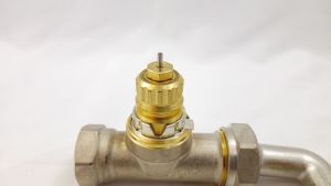 Danfoss 013G7042 - RTR-KE Клапан терморег. 15