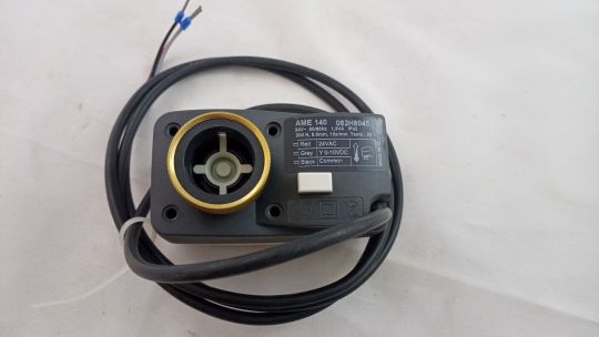 082H8045 Электропривод AME 140 для седельного клапана, 24 В, мощность 1,3 Вт, управление аналоговым сигналом, 200Н, перемещение штока 12 с/мм
