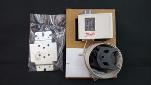 060L126766 DANFOSS ТЕРМОСТАТ КАПИЛЛЯРНЫЙ KP61 3m