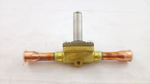 032F1214 Клапан соленоидный, тип EVR 10, -40 - 80 °C, 35 бар, KVS 1,900 м3/ч, вход и выход 16 мм, NC, прямой, клапанный узел 10,00 мм, под пайку, ODF