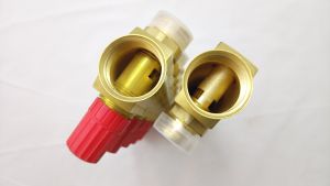088U0505 Комплект коллекторов 1"х3/4" 5 выходов FHF-5 Danfoss