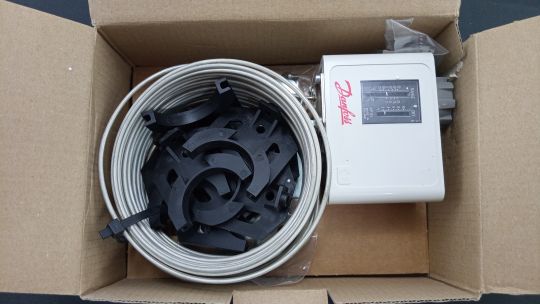 060L126566 Реле температуры Danfoss KP61 11,5